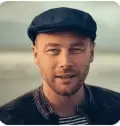 user-feilaira